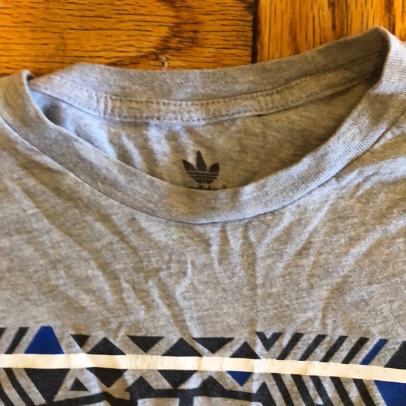 Addias ( T - Shirt) - Picture 3 of 4